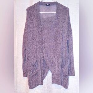 AMERICAN EAGLE OUTFITTERS WOMEN'S SWEATER